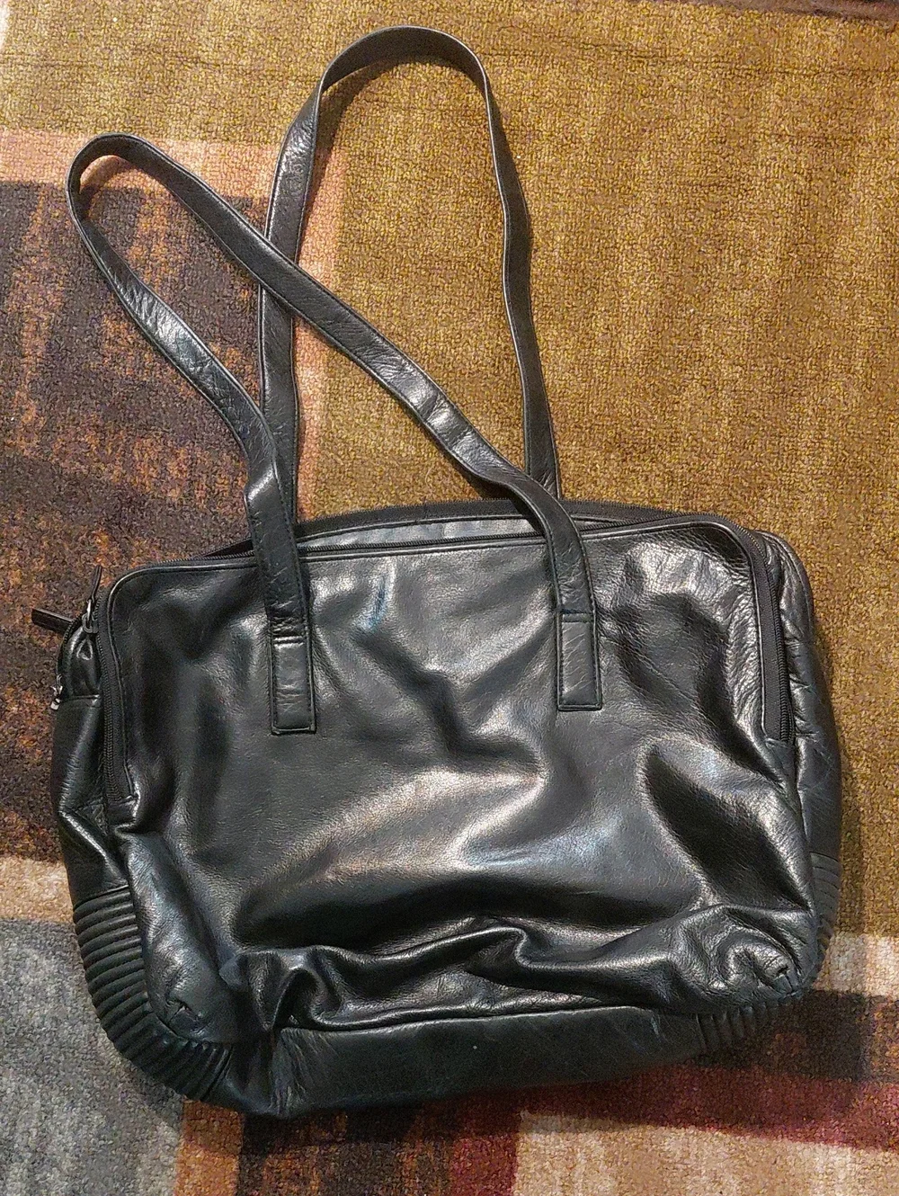 Perlina Black Leather Shoulder Tote